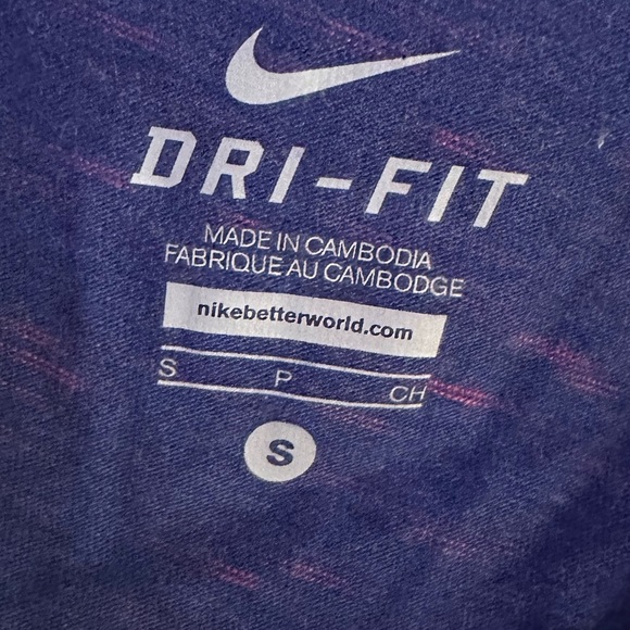 Nike Dri-Fit Cropped Tee - Picture 2 of 4